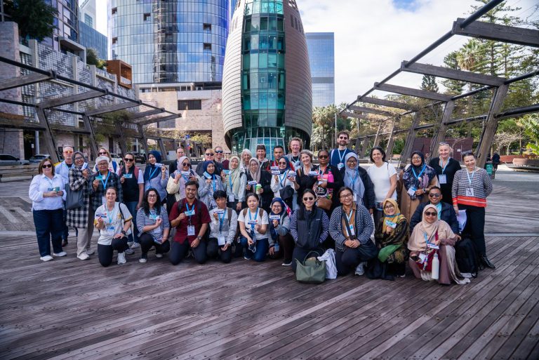 Dari Jakarta, MI Istiqlal ke Tasmania: Dua Guru, Dua Budaya, Satu Perjalanan Belajar